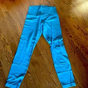 Align lululemons size size in green - lightly worn